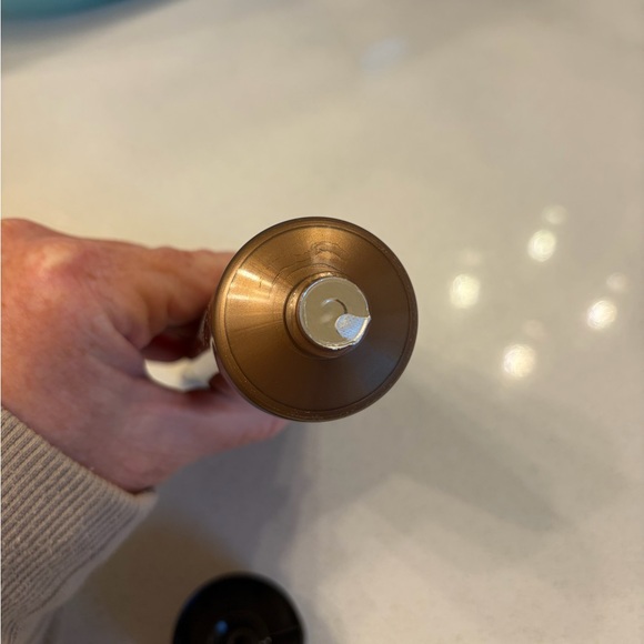 Younique Beachfront Self Tanning Lotion4 Fl Oz New in Box Bronzer Tanner - Picture 4 of 4